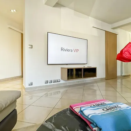 شقة Luxurious 3-bedroom In Heart Of