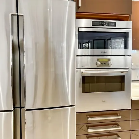 Luxurious 3-bedroom In Heart Of كان